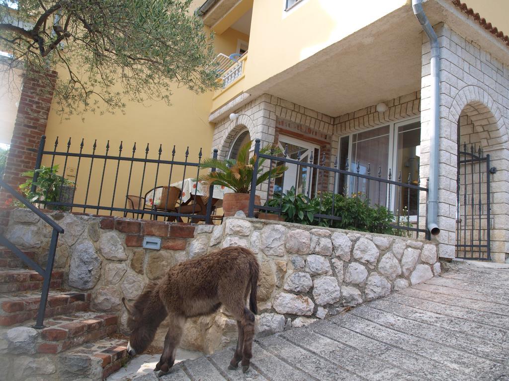Apartments Dumicic Supetarska Draga Quarto foto